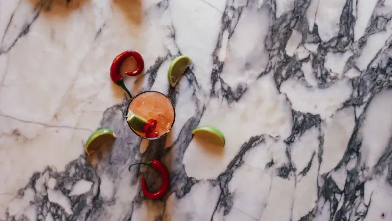 Da Taça ao Fogo: Como Bartenders e Cervejeiros Brasileiros Estão Colocando Pimenta no Copo
